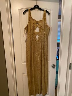 Gold Size 18 Side slit Dress on Queenly