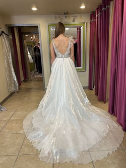 Style Custom Johnathan Kayne White Size 6 Custom Floor Length Pageant Ball gown on Queenly