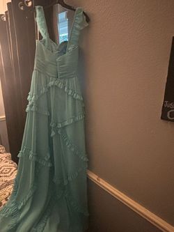 Camille La Vie Blue Size 8 Prom Plunge Floor Length A-line Dress on Queenly