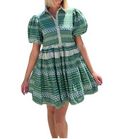 Style 1-4021811569-70 Aureum Green Size 0 Pattern Sleeves Cocktail Dress on Queenly