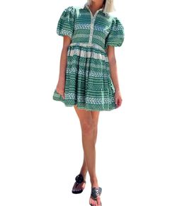 Style 1-4021811569-70 Aureum Green Size 0 Pattern Sleeves Cocktail Dress on Queenly