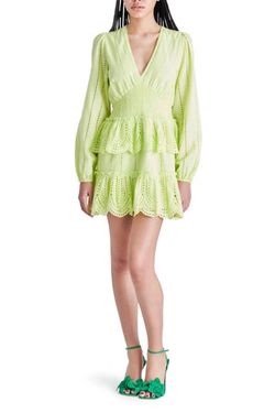 Style 1-4167066694-70 STEVE MADDEN Green Size 0 Long Sleeve V Neck Sleeves Cocktail Dress on Queenly