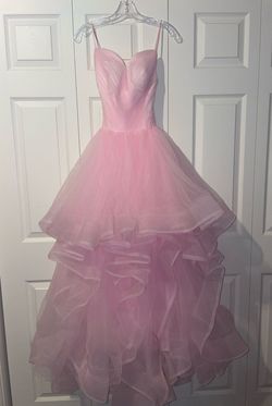 Pink Size 0 Ball gown on Queenly