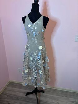 Dress the Population Gray Size 4 Homecoming 50 Off Plunge Cocktail Dress on Queenly