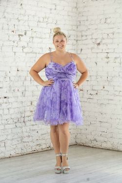 Style Rhiannon Sydneys Closet Purple Size 16 Plus Size Rhiannon Floral Cocktail Dress on Queenly