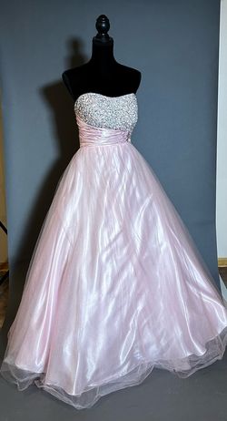 Pink Size 10 Ball gown on Queenly