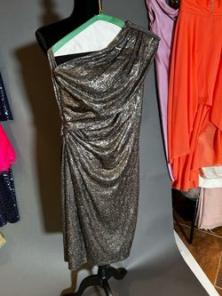 Silver Size 6 Cocktail Dress on Queenly