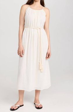 Style 1-3250751405-70 Velvet by Graham & Spencer Nude Size 0 Free Shipping Pockets Cocktail Dress on Queenly