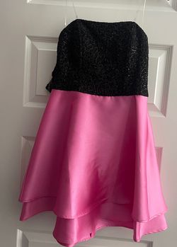 Xtraordinary Pink Size 6 50 Off Strapless Cocktail Dress on Queenly