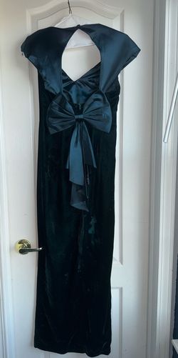 On on Green Size 2 50 Off Emerald Floor Length Cruise Side slit Dress on Queenly