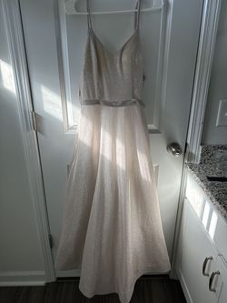 Nude Size 6 Straight Dress on Queenly