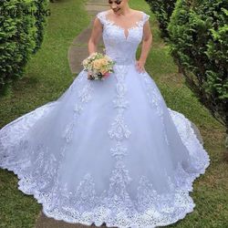 White Size 4 Ball gown on Queenly