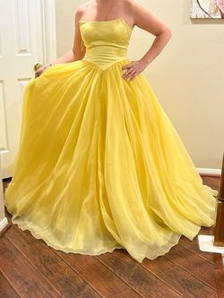 Sherri Hill Yellow Size 6 Floor Length Train Ball gown on Queenly